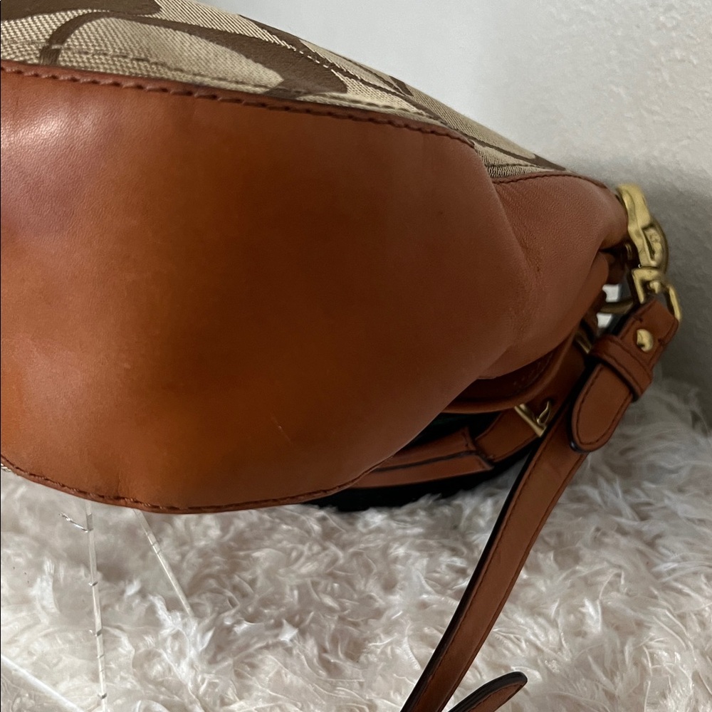 Coach Poppy Willis 70th Anniversary Crossbody Bag Signature Canvas Tan Leather - Picture 8 of 16